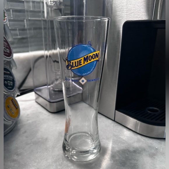 Blue Moon Brewing Co. Pilsner / Beer Glass - Picture 8 of 8